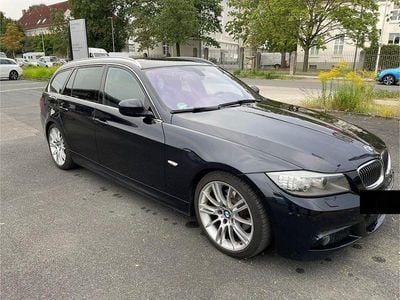 Schwarz Gebraucht 2012 BMW 325 Sport Line Kombi | 14.000 € (Etwas zu teuer)