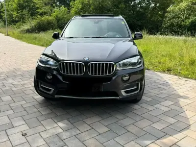 Gebraucht BMW X5 Sport Line 313 PS (230 kW) 2015 Grau SUV