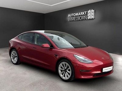 Second-hand Tesla Model 3 Long Range AWD 366 kW (498 CP) 2023 Roșu Berlinǎ