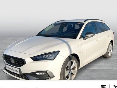 Weiß Gebraucht 2022 Seat Leon ST FR Kombi | 21.343 € (Guter Preis)