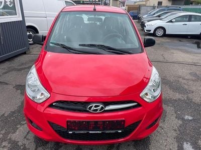 Gebraucht Hyundai i10 Edition 69 PS (50 kW) 2012 Rot Kleinwagen