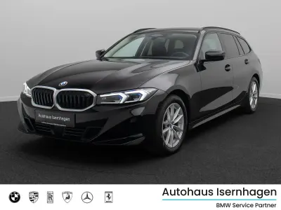 Gebraucht BMW 320 Sport Line 190 PS (139 kW) 2023 Schwarz ii668schwarz Limousine