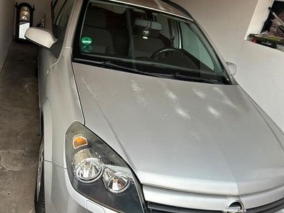 Gebraucht Opel Astra 90 PS (66 kW) 2005 Silber Kombi