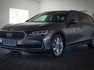 Gebraucht Skoda Superb Selection 150 PS (110 kW) 2025 Grau Kombi