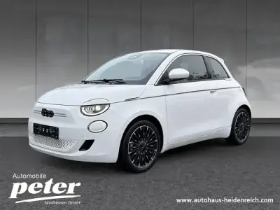 Gebraucht Fiat 500e La Prima 86 kW (118 PS) 2023 Weiß Kleinwagen