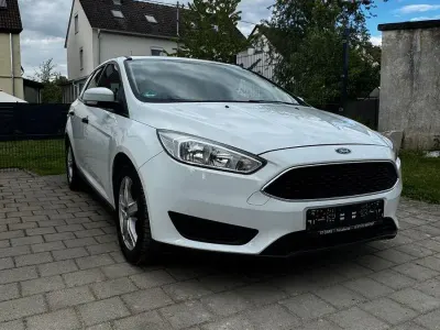 Gebraucht Ford Focus Business Edition 101 PS (74 kW) 2016 Weiß Kombi