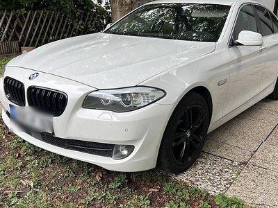 BMW 525