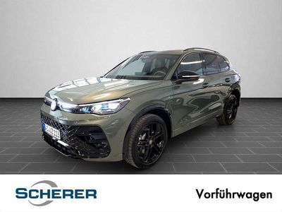 Gebraucht VW Tiguan R-line 265 PS (194 kW) 2026 Cipressinogrün metallic (metallic) SUV
