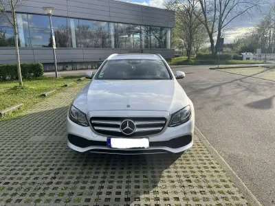 Gebraucht Mercedes E220 194 PS (142 kW) 2018 Kombi