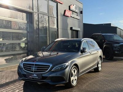 Grau Gebraucht 2017 Mercedes C250 Kombi | 19.290 € (Fairer Preis)