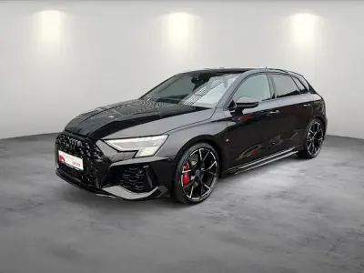 Usata Audi RS3 Sportback Ambiente 400 CV (294 kW) 2022 Nero Utilitaria