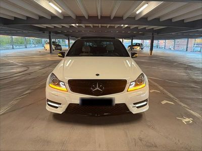 Second-hand Mercedes C300 245 CP (180 kW) 2012 Alb Berlinǎ