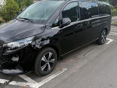 Usata Mercedes V250 Avantgarde 190 CV (139 kW) 2025 Nero Monovolume