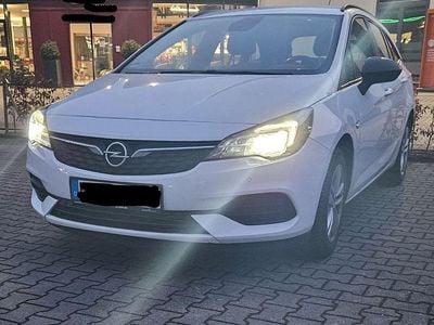 Weiß Gebraucht 2021 Opel Astra Kombi | 13.900 € (Guter Preis)