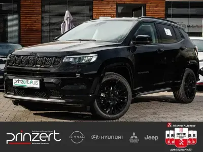 Gebraucht Jeep Compass Altitude 131 PS (96 kW) 2024 Solid black SUV