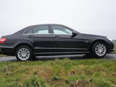 Gebraucht Mercedes E300 231 PS (169 kW) 2010 Schwarz Limousine
