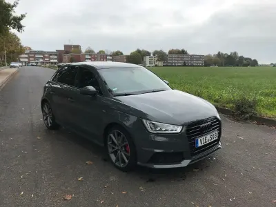 Gebraucht Audi A1 S-Line 192 PS (141 kW) 2015 Grau Kleinwagen