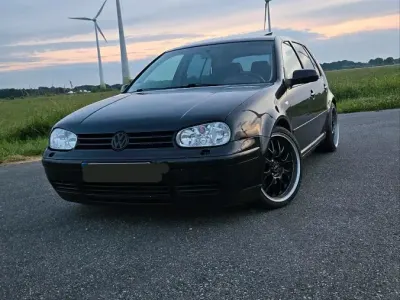 Gebraucht VW Golf IV 150 PS (110 kW) 1999 Schwarz Kleinwagen