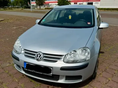 Gebraucht VW Golf V 74 PS (54 kW) 2005 Silber Kleinwagen