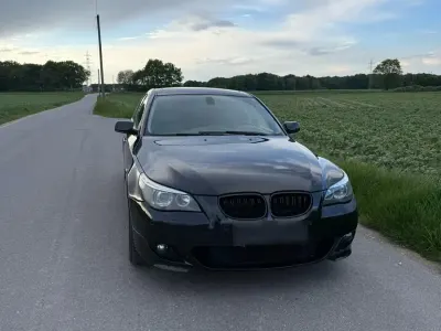 Gebraucht BMW 545 333 PS (244 kW) 2004 Schwarz Limousine