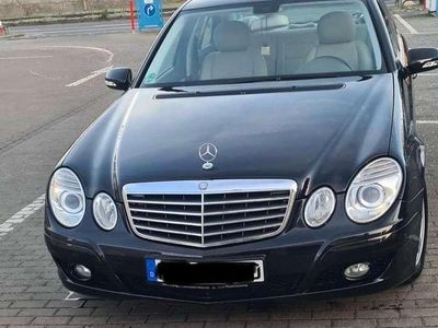 Mercedes E200