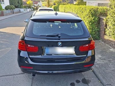 Usata BMW 318 Sport Line 143 CV (105 kW) 2014 Nero Station wagon