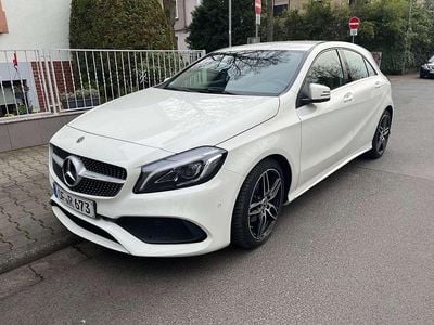 Gebraucht Mercedes A180 AMG line 122 PS (89 kW) 2017 Weiß Limousine