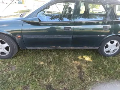 Gebraucht Opel Vectra 100 PS (73 kW) 1999 Grün Kombi