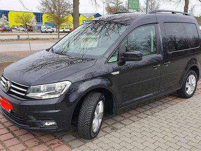 Gebraucht VW Caddy Comfortline 131 PS (96 kW) 2020 Schwarz Van / Kleinbus