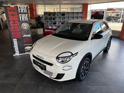 Neu Fiat 600 La Prima 110 PS (80 kW) 2025 Weiß SUV