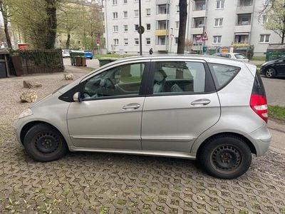 Usata Mercedes A150 95 CV (69 kW) 2004 Argento Utilitaria