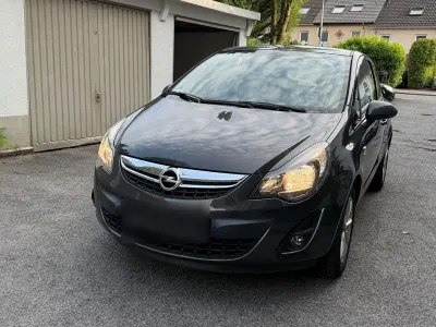 Używany Opel Corsa Energy 87 KM (63 kW) 2014 Szary Hatchback