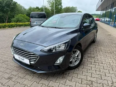 Gebraucht Ford Focus Cool & Connect 125 PS (91 kW) 2021 Limousine