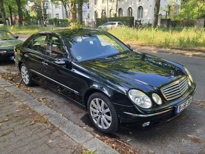 Mercedes E240