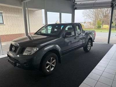 Gebraucht Nissan Navara 144 PS (105 kW) 2014 Grau Pickup
