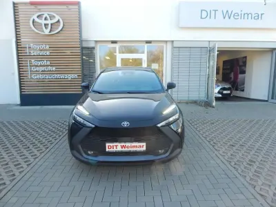 Gebraucht Toyota C-HR 140 PS (102 kW) 2024 Black mica / ink SUV