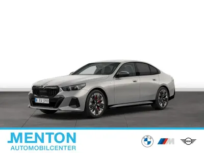 Gebraucht BMW 540 286 PS (210 kW) 2025 Grau Limousine