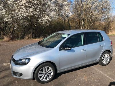 Gebraucht VW Golf VII Style 105 PS (77 kW) 2012 Silber Limousine