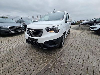 Weiß Gebraucht 2019 Opel Combo Edition Van / Kleinbus | 9.250 € (Fairer Preis)