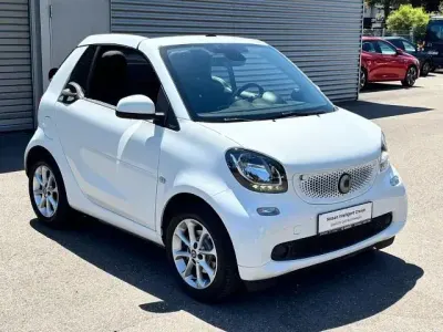 Gebraucht Smart ForTwo Cabrio Passion 90 PS (66 kW) 2016 Weiß Cabrio