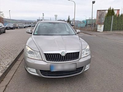 Gebraucht Skoda Octavia 105 PS (77 kW) 2011 Beige Kombi