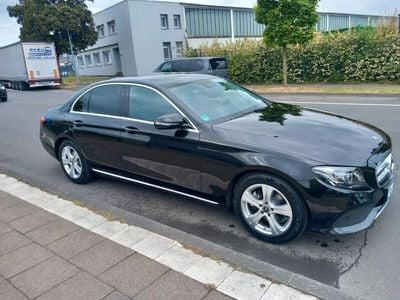 Mercedes E200