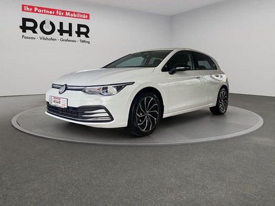 Usata VW Golf VIII Life 116 CV (85 kW) 2023 Bianco Berlina