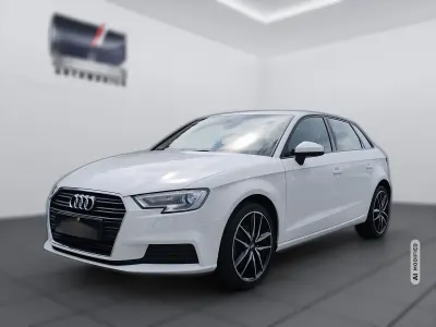 Gebraucht Audi A3 116 PS (85 kW) 2020 Weiß Limousine
