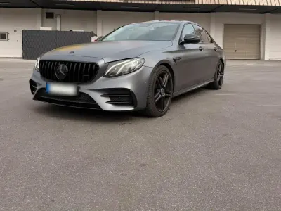 Gebraucht Mercedes E63S AMG AMG line 258 PS (189 kW) 2017 Andere farben Limousine