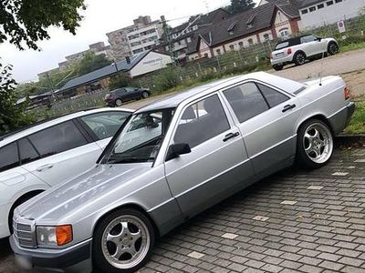 Second-hand Mercedes 190 1991 Argintiu Berlinǎ