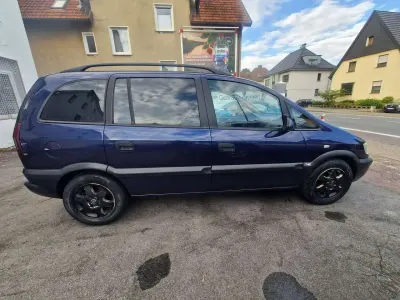 Gebraucht Opel Zafira Elegance 125 PS (91 kW) 2001 Blau Van / Kleinbus