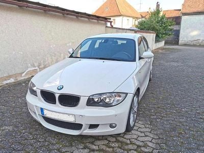 Gebraucht BMW 120 Shadowline 177 PS (130 kW) 2008 Weiß Kleinwagen