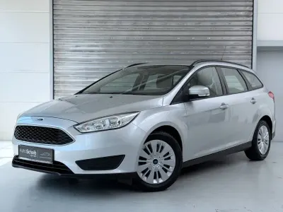 Gebraucht Ford Focus 125 PS (91 kW) 2016 Silber Limousine