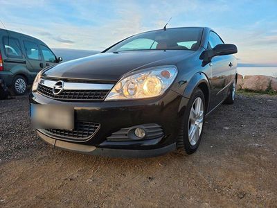 Schwarz Gebraucht 2008 Opel Astra Cabriolet Cabrio | 4.500 €